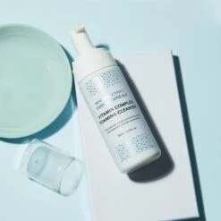 150 Ml Vitamin Complex Foaming Cleanser - Cosmeceutical